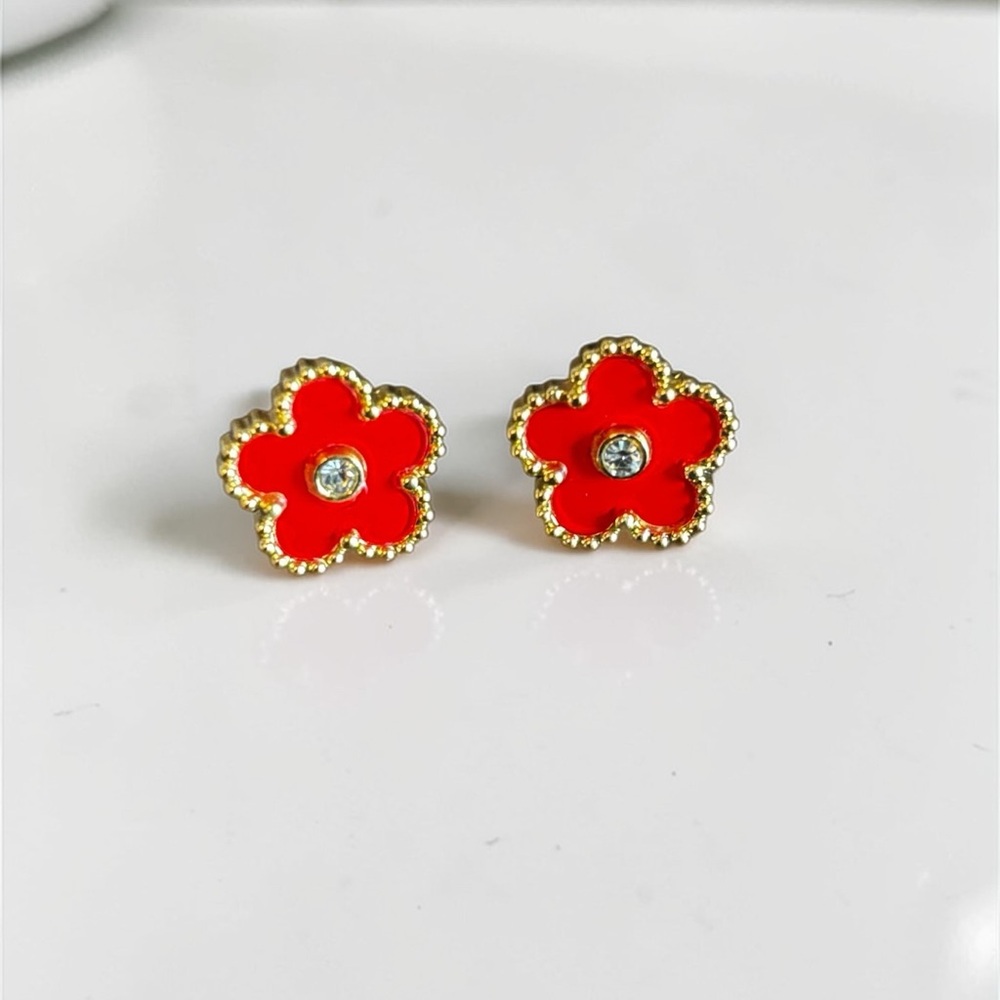 Stainless Steel Red Flower Clover Gold-Trim‎ Stud Earrings with Crystal Center